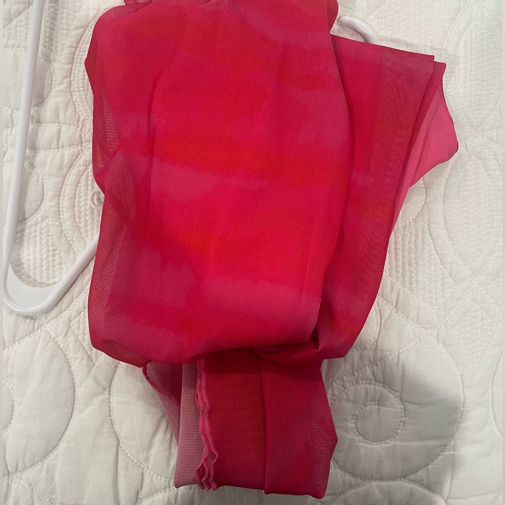 Revolve h:ours Rios Wrap Halter Top - Picture 4 of 5